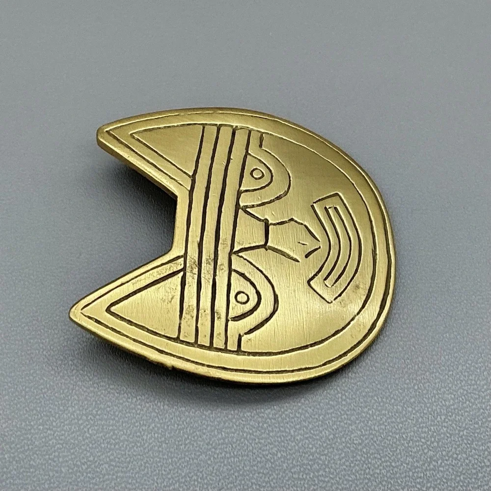 LAM Brooch Museum Pre Columbian Cat Brass Gold Tone Pin 1.5 Inch Womens